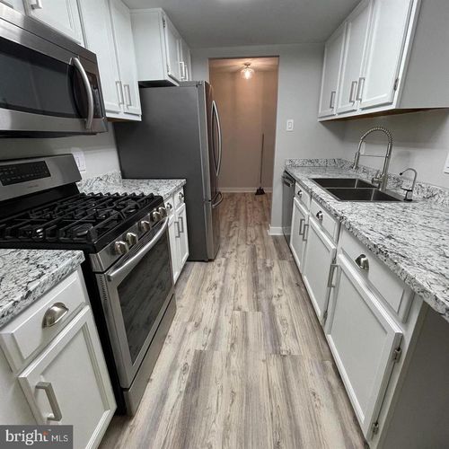 324 Drummers Ln, WAYNE, PA, 19087 | Card Image