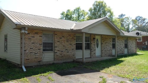 2013 Roberson St Sw, Jacksonville, AL, 36265-2743 | Card Image