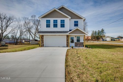 300 Robin Hood Ln, Church Hill, TN, 37642-4527 | Card Image
