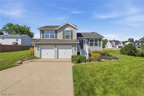 900 Mallet Hill Ct, Medina, OH, 44256-3096 | Card Image