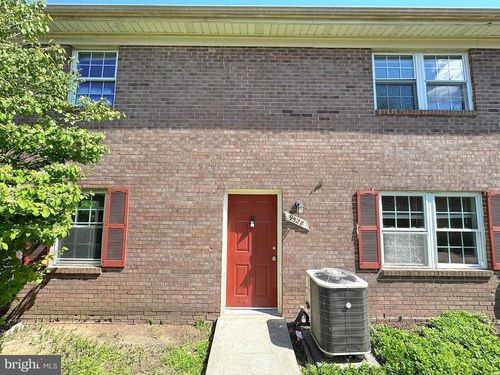 6-9528 Hagel Cir, LORTON, VA, 22079-4301 | Card Image