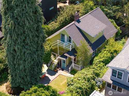 5618 Keystone Pl N, Seattle, WA, 98103-5926 | Card Image