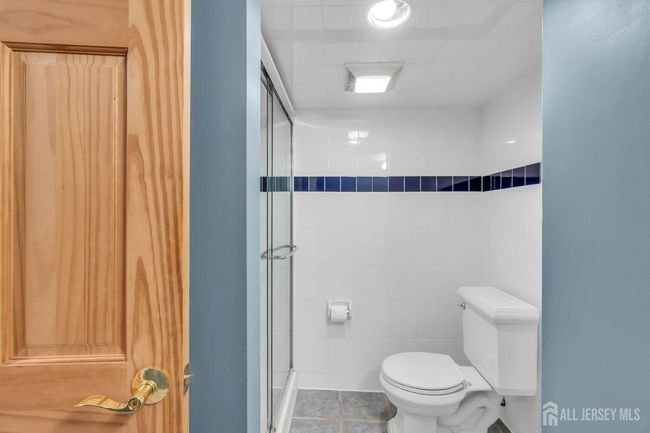 27 Brookside Rd, House other with 3 bedrooms, 3 bathrooms and null parking in Edison NJ | Image 17