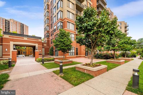 apt-101-2220 Fairfax Dr, ARLINGTON, VA, 22201-6627 | Card Image