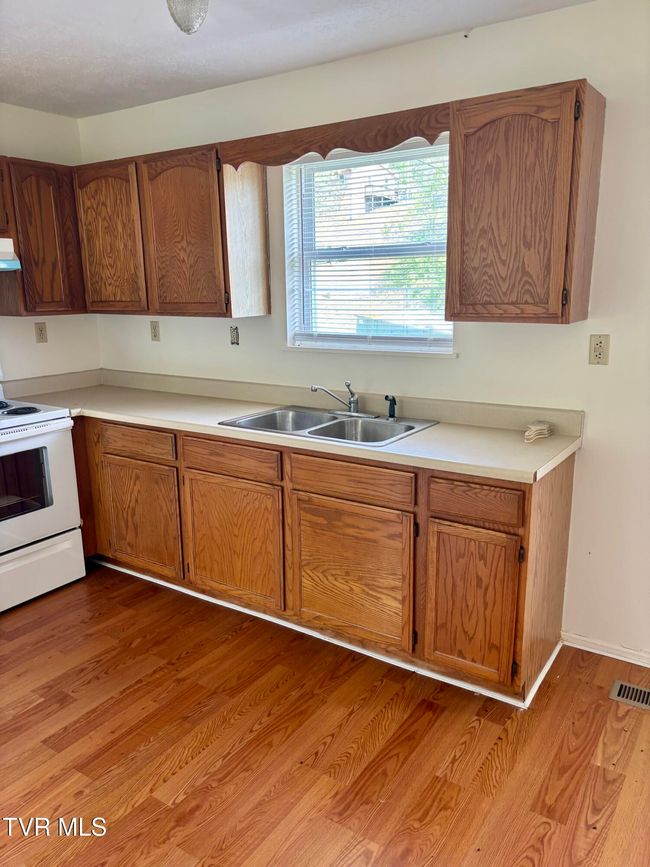 122 Kitty Cole Ln, House other with 2 bedrooms, 1 bathrooms and null parking in Dungannon VA | Image 7