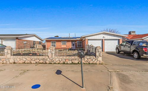 5729 Longview Cir, El Paso, TX, 79924-1304 | Card Image