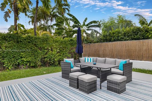 0-8926 Abbott Ave, Surfside, FL, 33154-3431 | Card Image