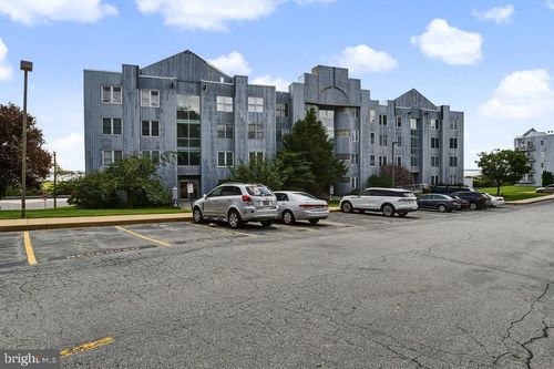 6-5215 Le Parc Dr, WILMINGTON, DE, 19809-2775 | Card Image