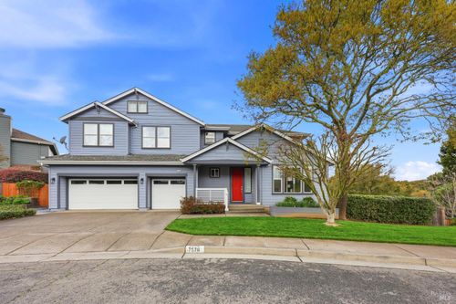 7576 Meadowlark Dr, Sebastopol, CA, 95472-4434 | Card Image