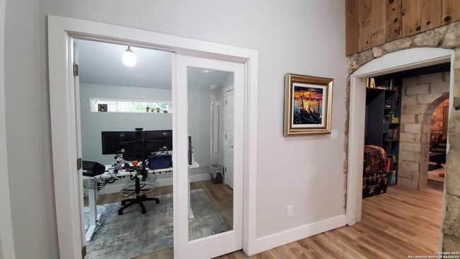 9810 Park Dr, House other with 2 bedrooms, 3 bathrooms and null parking in Helotes TX | Image 4