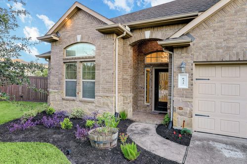 632 Pedernales St, Webster, TX, 77598-1400 | Card Image