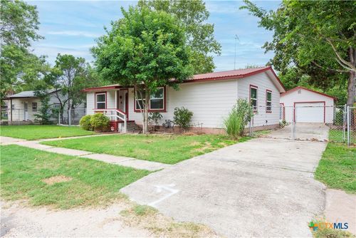 205 N Mesquite Ave, Luling, TX, 78648-2238 | Card Image