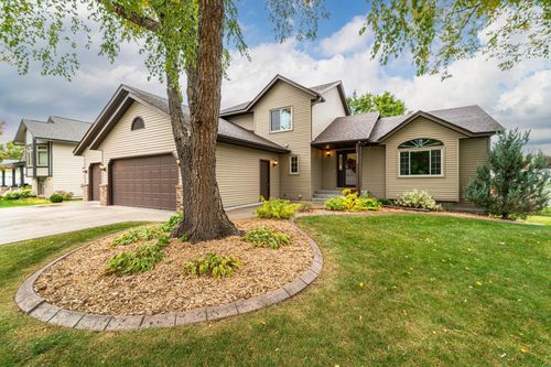 4925 143rd St W, Apple Valley, MN, 55124-5948 | Card Image