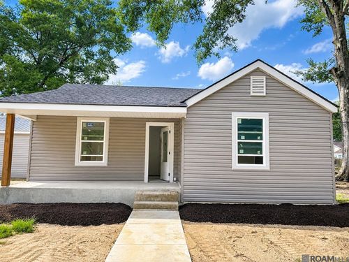 201 Leslie St, Denham Springs, LA, 70726-2809 | Card Image