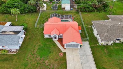 921 Great Falls Terrace Nw, House other with 3 bedrooms, 2 bathrooms and null parking in Port Charlotte FL | Image 3