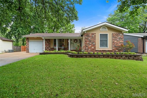 1290 Greenmar Drive, Fenton, MO, 63026 | Card Image