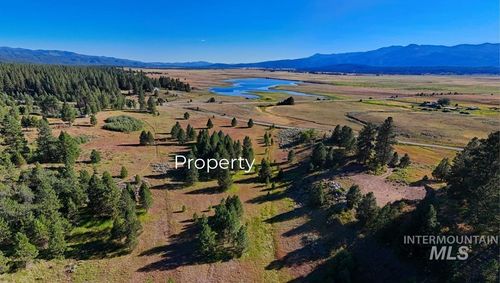 2 Joshua Dr, Cascade, ID, 83611-6013 | Card Image