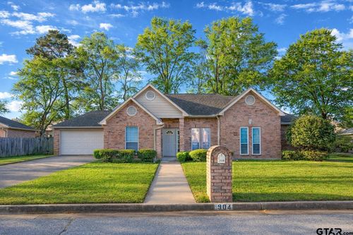 904 Mockingbird Ln, Whitehouse, TX, 75791-9643 | Card Image
