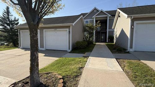 1245 Heatherwood Ln, Ann Arbor, MI, 48108-2811 | Card Image