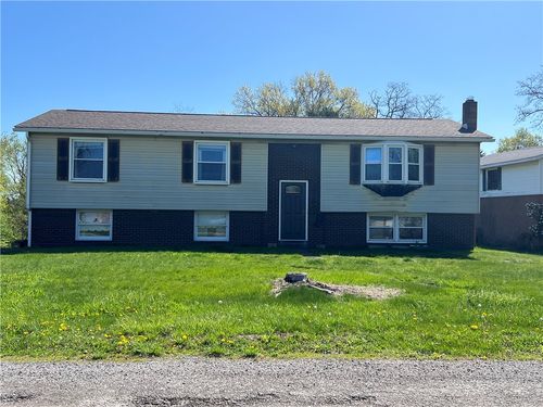 300 Center Manor Dr, Monaca, PA, 15061-2463 | Card Image