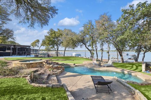 7070 Briar Rd, Azle, TX, 76020-7032 | Card Image