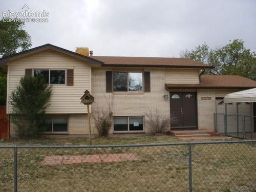 7210 Metropolitan St, Colorado Springs, CO, 80911-2811 | Card Image