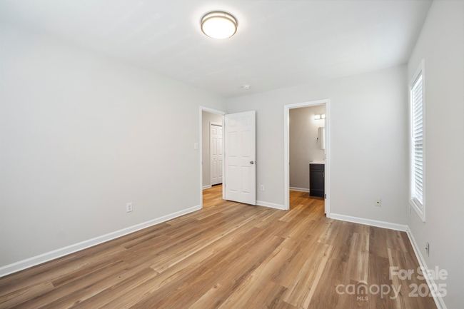5375 Eneida Sue Dr, Townhouse with 3 bedrooms, 3 bathrooms and null parking in Charlotte NC | Image 5