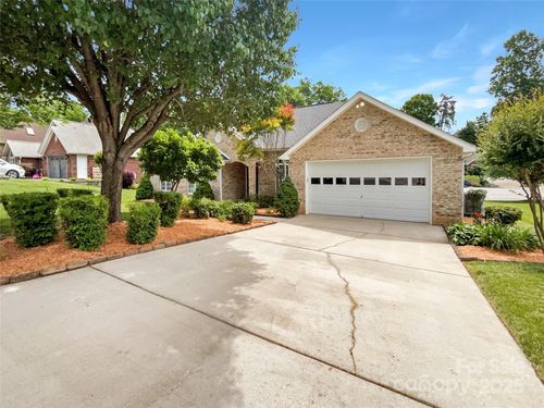 1326 Crown Ridge Dr, Fort Mill, SC, 29708-8306 | Card Image