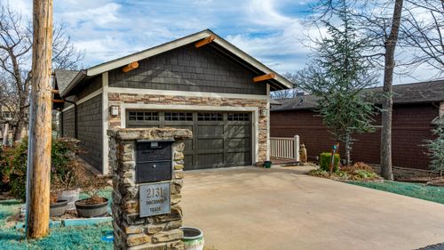 2131 Dogwood Trl, Grove, OK, 74344-2727 | Card Image