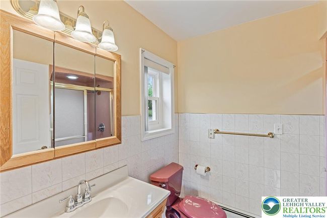 230 W Moorestown Rd, House other with 4 bedrooms, 4 bathrooms and null parking in WIND GAP PA | Image 44