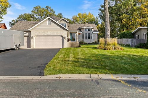 13425 Hillcrest Ln, Burnsville, MN, 55337-4033 | Card Image