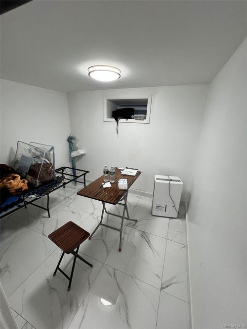 54 153rd St, Flushing, NY, 11355-5504 | Card Image