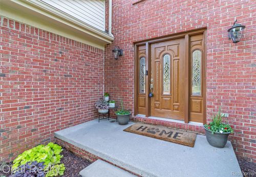 3830 Kossuth Rd, Lake Orion, MI, 48360-2511 | Card Image