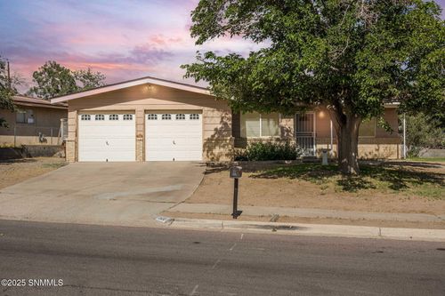 1900 Darlene Dr, Las Cruces, NM, 88001-2036 | Card Image
