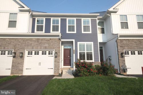 331 Wynstone Ct, COLMAR, PA, 18915-3109 | Card Image