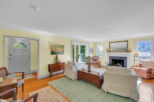 909 Brentwood Dr, spartanburg, SC, 29302-2117 | Card Image