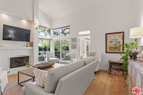 12-11 Rocky, Irvine, CA, 92612 | Card Image