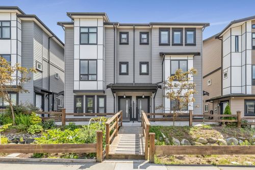 14034 60a Ave, Surrey, BC, V3X0J9 | Card Image