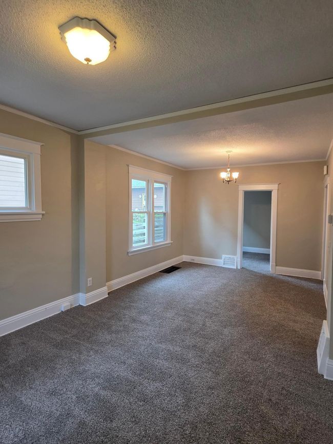 Living/Dining | Image 4