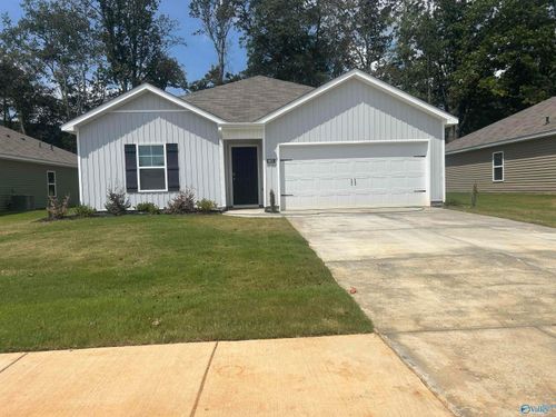 9946 Sequoyah Cove Dr, Owens Cross Roads, AL, 35763 | Card Image