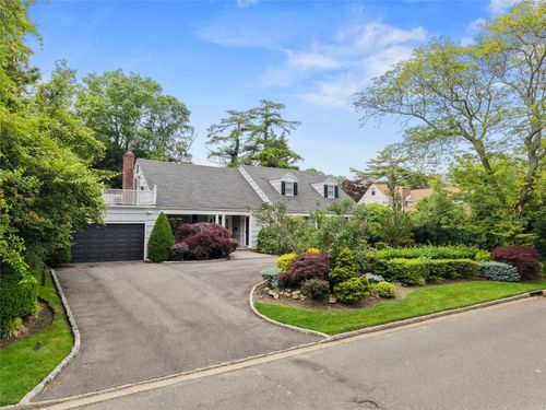 156 Lefferts Rd, Woodmere, NY, 11598-1315 | Card Image