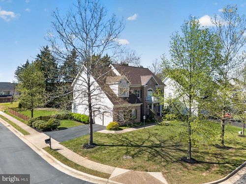42994 Northlake Blvd, LEESBURG, VA, 20176-6890 | Card Image