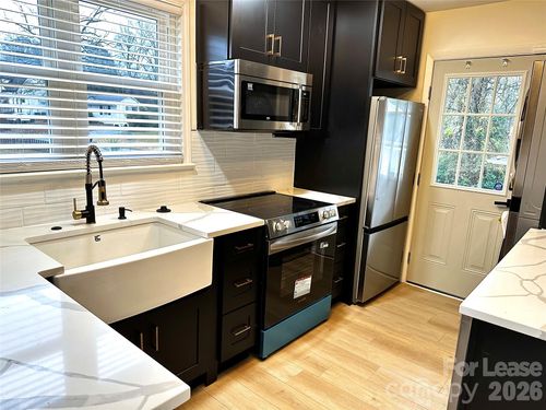 1450 Academy St, Charlotte, NC, 28205-1711 | Card Image