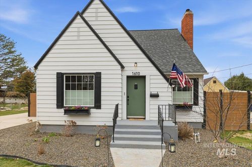1610 Idaho Ave, Caldwell, ID, 83605-4207 | Card Image