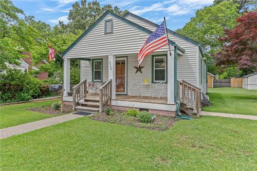 3734 Robin Hood Rd, Norfolk, VA, 23513-4166 | Card Image