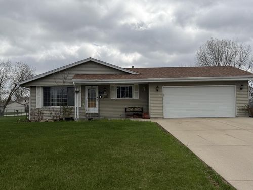 6006 S 31 Street, Greenfield, WI, 53221 | Card Image
