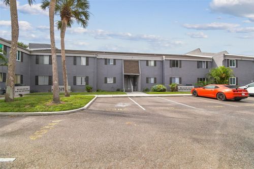 a-4036 Cortez Dr, TAMPA, FL, 33614-1528 | Card Image