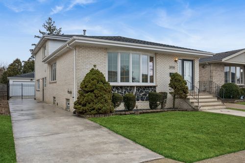 3733 N Normandy Ave, Chicago, IL, 60634-2464 | Card Image