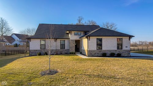 110 Saundra Dr, Fortville, IN, 46040-1653 | Card Image