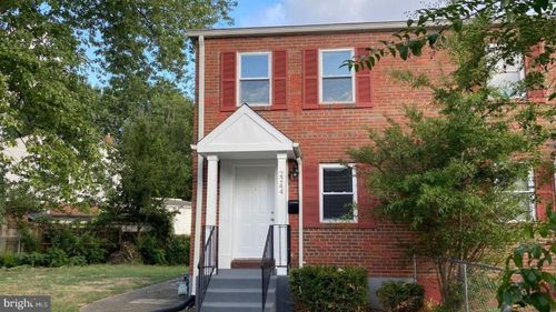 2244 Farrington Ave, ALEXANDRIA, VA, 22303-1551 | Card Image